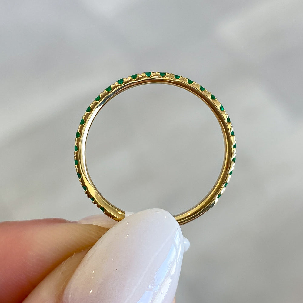 
                  
                    18K Yellow Gold Emerald Gemstone Straight Stackable Band
                  
                