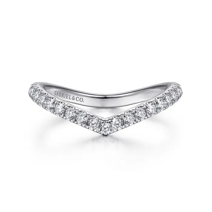 Diamond Contour “V” Wedding Band, 0.29 CTTW - Carter's Collective Fine Jewelry