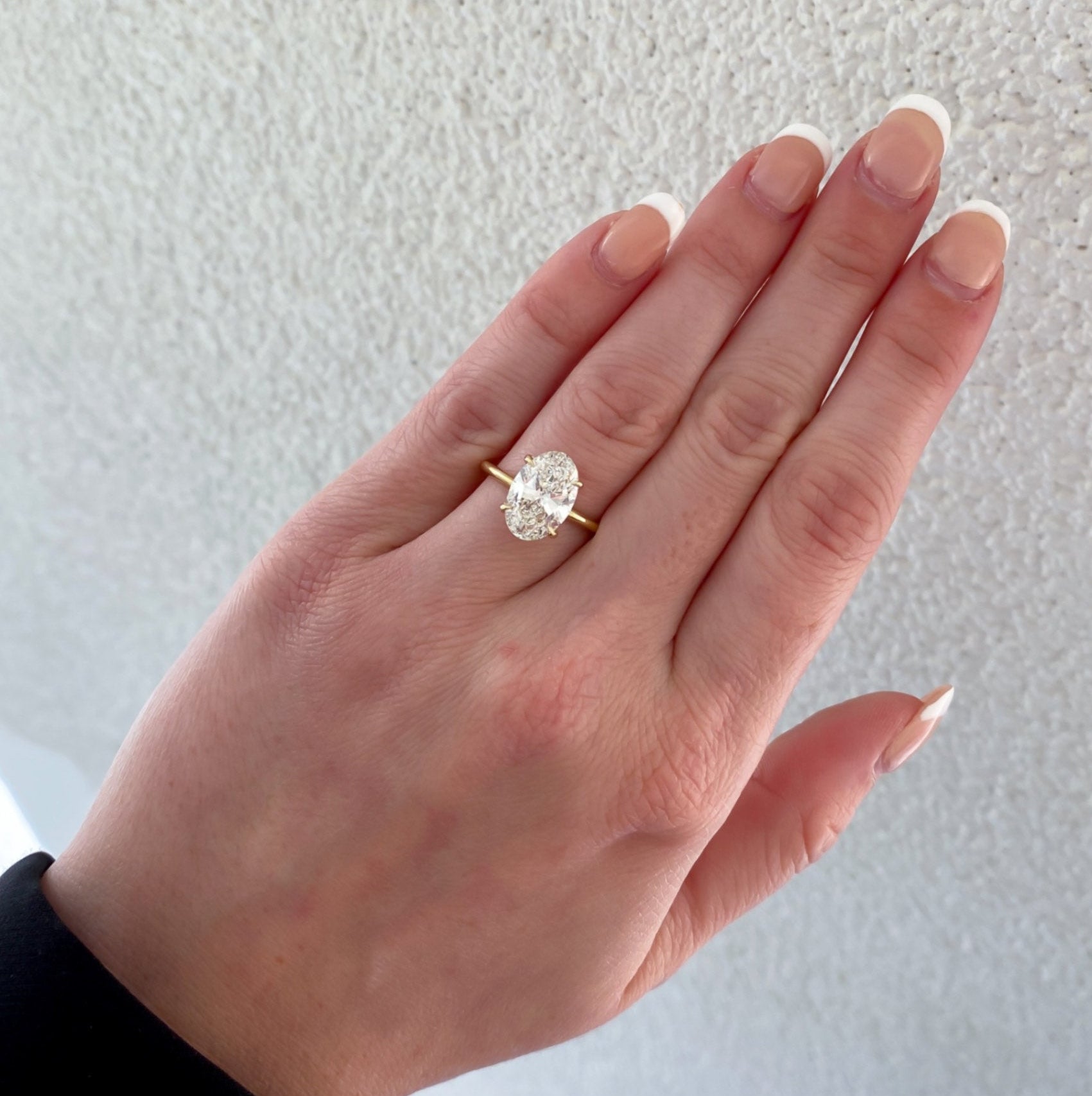 Azalea Oval Lab Grown Diamond Solitaire Engagement Ring - Carter's Collective Fine Jewelry