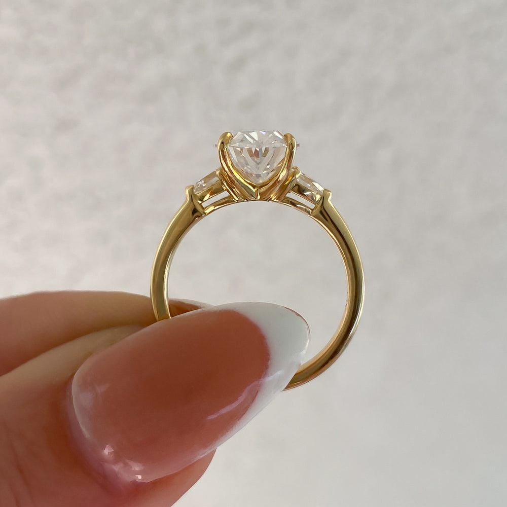 
                  
                    Daisy Lab Grown Oval Cut Diamond Engagement Ring, 3.35 CTTW - Carter's Collective Fine Jewelry
                  
                