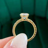 Graduated Straight Diamond Band Round Engagement Ring Setting (Does Not Include Center Stone)