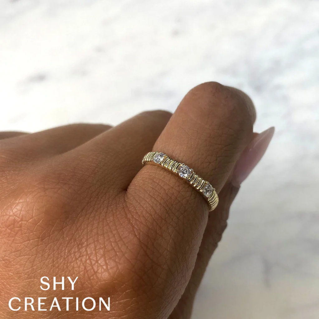 Fluted Trio Diamond Stackable Ring - Carter's Collective Fine Jewelry