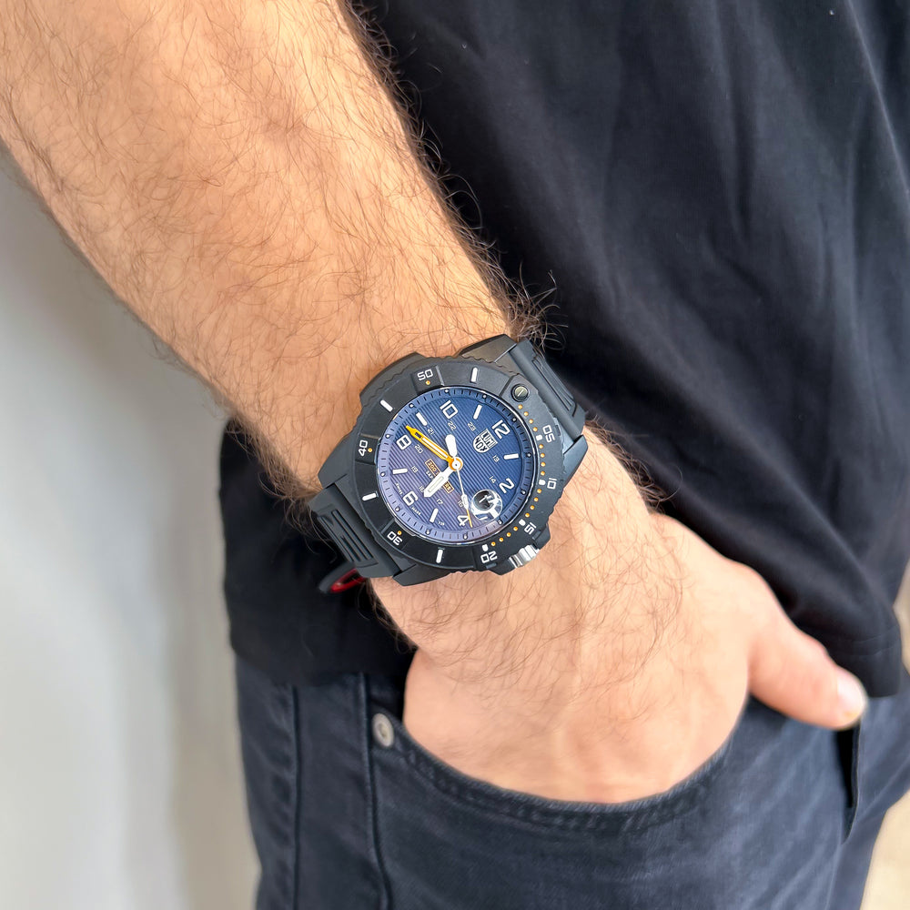 
                  
                    Luminox Navy Seal Blue Dial Dive Watch
                  
                