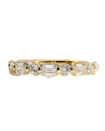 Alternating Emerald and Round Diamond Shared Prong Wedding Band, 1.01 CTTW - Carter's Collective Fine Jewelry