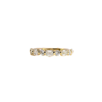 Alternating Emerald and Round Diamond Shared Prong Wedding Band, 1.01 CTTW