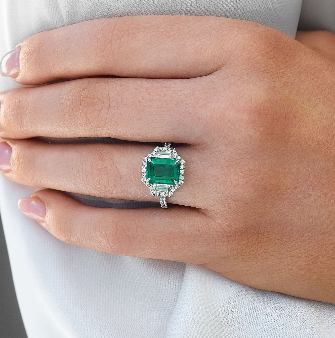 Rare and Untreated Emerald Gemstone and Natural Diamond Ring, 3.33 CTTW - Carter's Collective Fine Jewelry