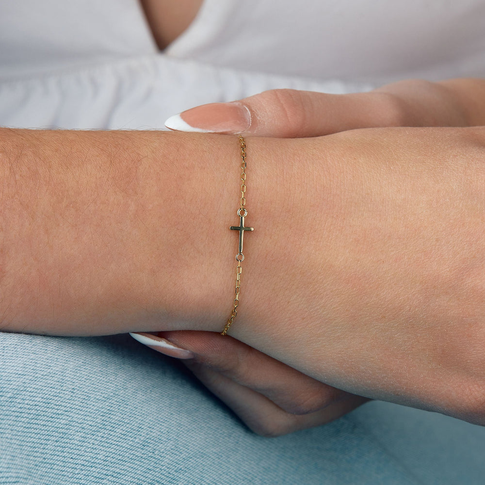 Love Letters Cross Bracelet - Carter's Collective Fine Jewelry