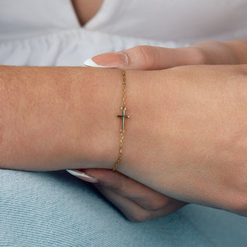 Love Letters Cross Bracelet - Carter's Collective Fine Jewelry