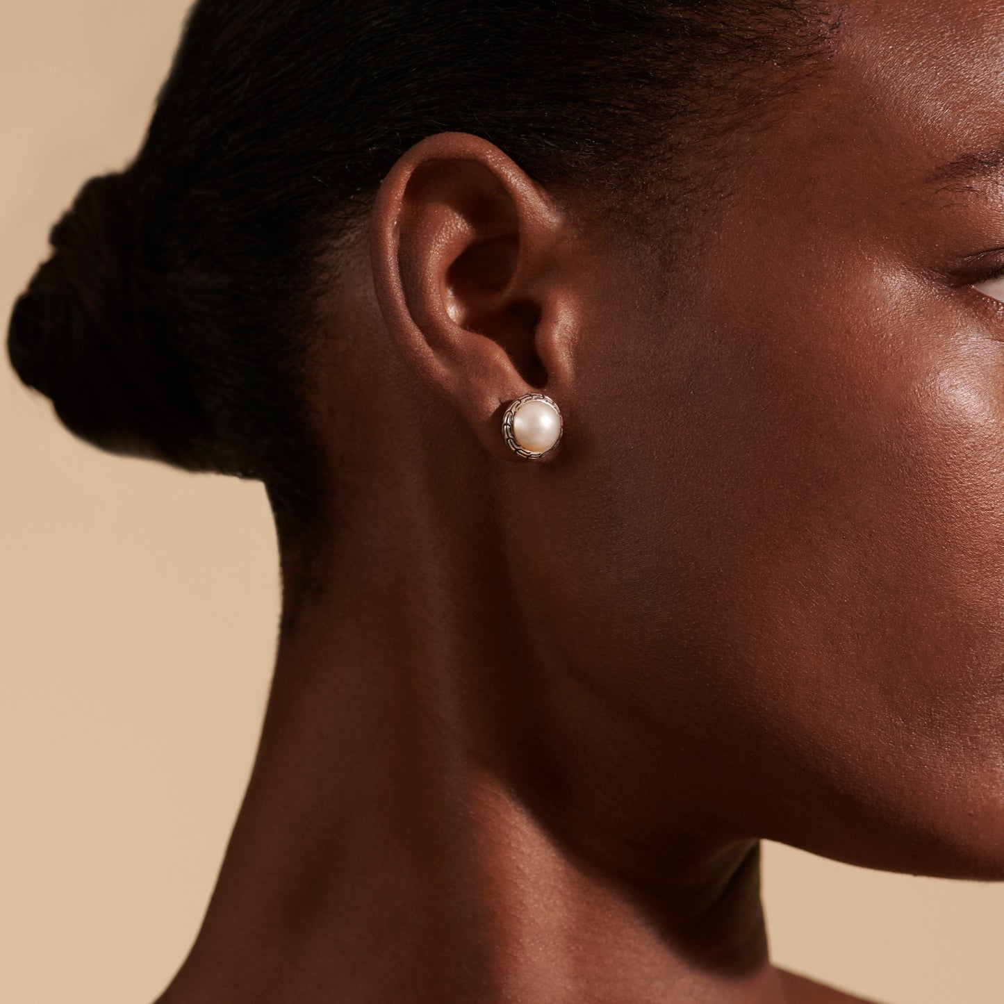 John Hardy Pearl Stud Earring - Carter's Collective Fine Jewelry