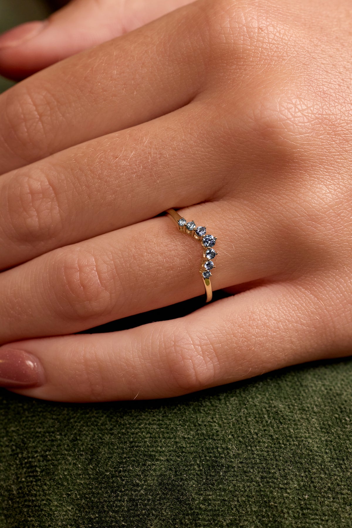 Yogo Sapphire Contour Wedding Band