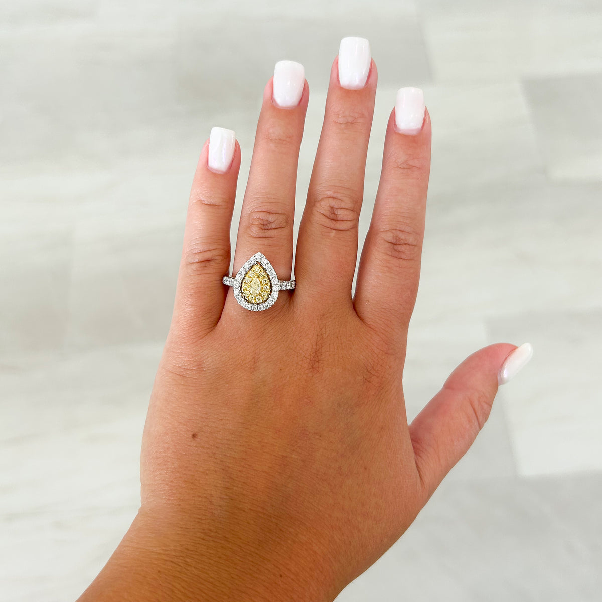 "Previously Loved" - "Effy" - 18kwy - 1.40cttw - Yellow Dia Halo Ring - Size 8 - 4.2 dwt