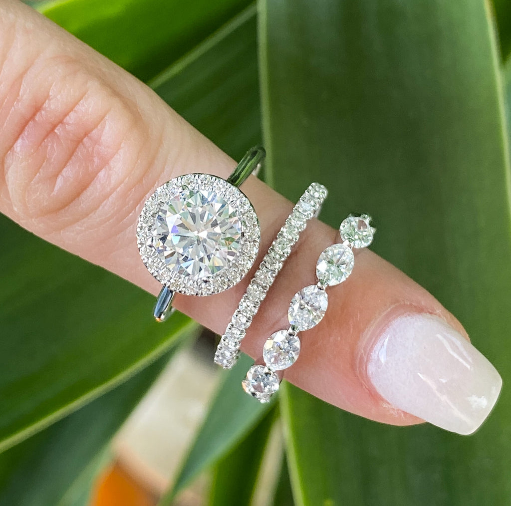 Diamond Halo Round Semi Mount Engagement Ring Setting (DOES NOT INCLUDE CENTER STONE) - Carter's Collective Fine Jewelry