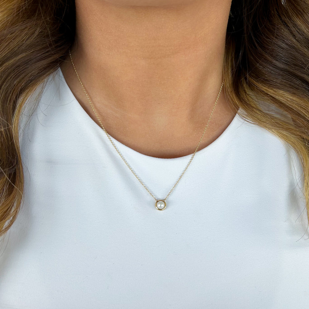 14ky - Bezel Pearl Necklace - 16-18"