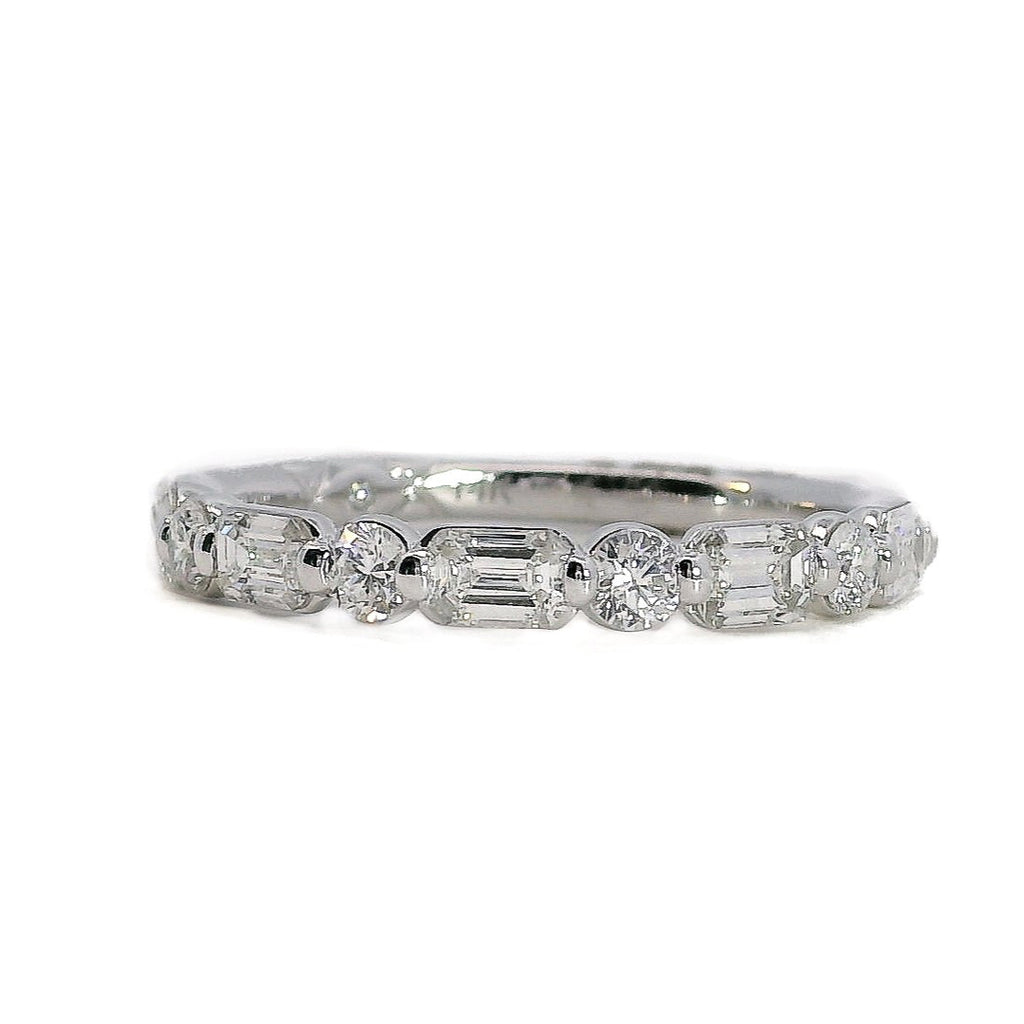Alternating Emerald and Round Diamond Shared Prong Wedding Band, 1.01 CTTW - Carter's Collective Fine Jewelry