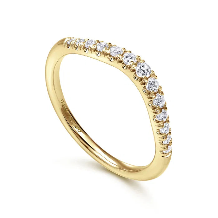 French Pavé Diamond Contour Wedding Band, 0.23 CTTW - Carter's Collective Fine Jewelry