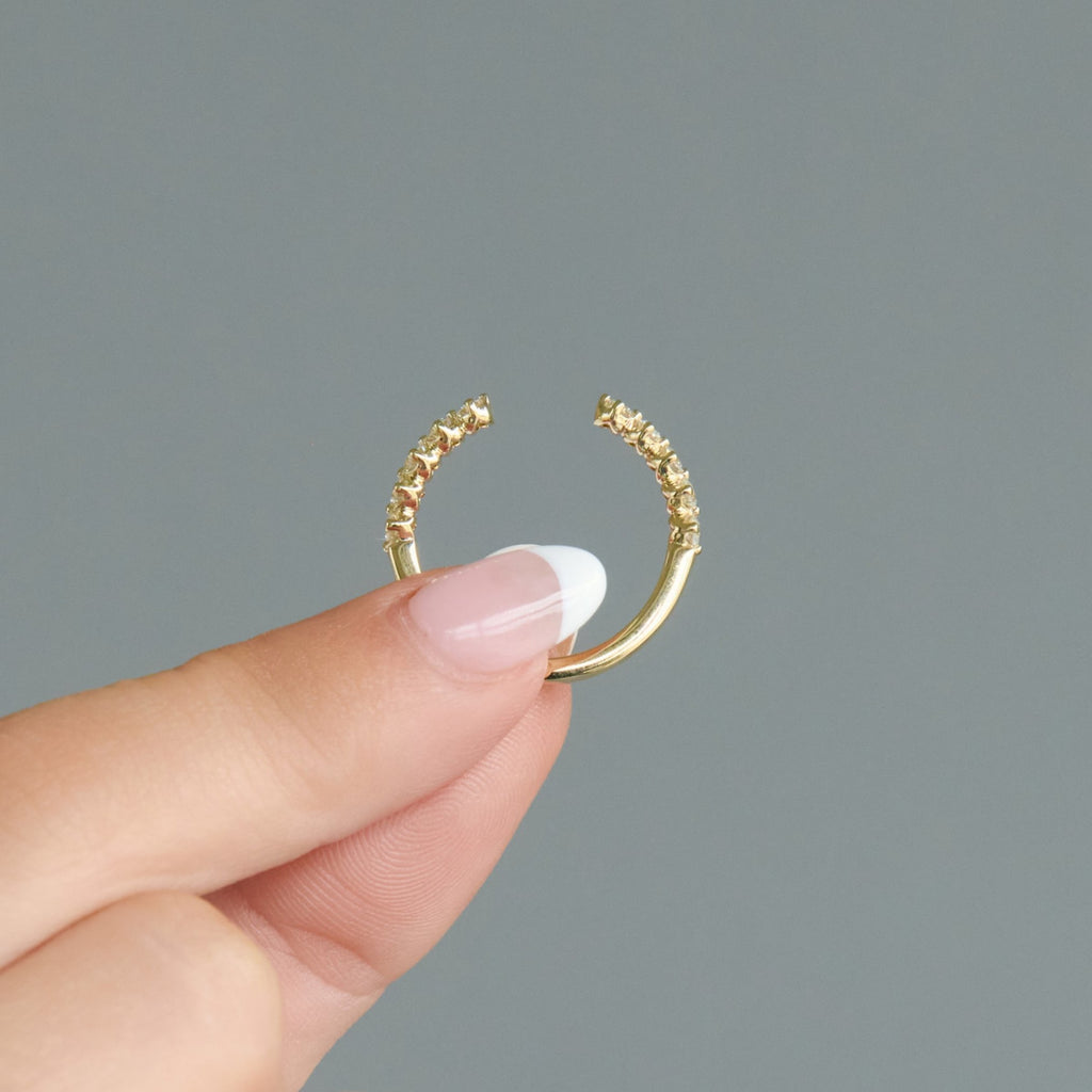 Open Posey Illusion Set Shared Prong Diamond Band, 0.81 CTTW - Carter's Collective Fine Jewelry