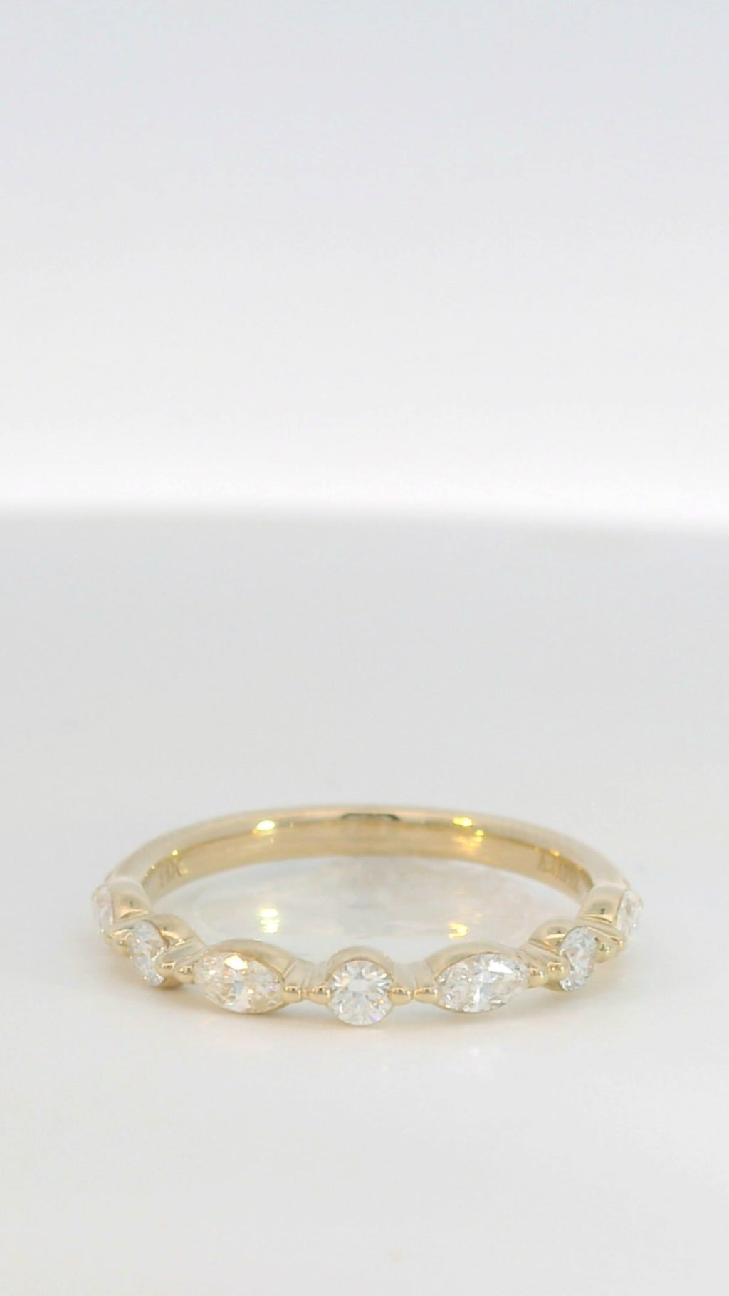 14ky - 0.43cttw - Alternating Round & MQ - Shared Prong Diamond Wedding Band - Size 5