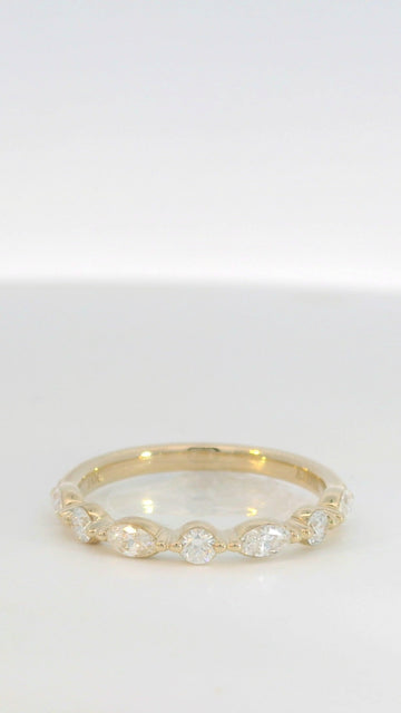 14ky - 0.43cttw - Alternating Round & MQ - Shared Prong Diamond Wedding Band - Size 5