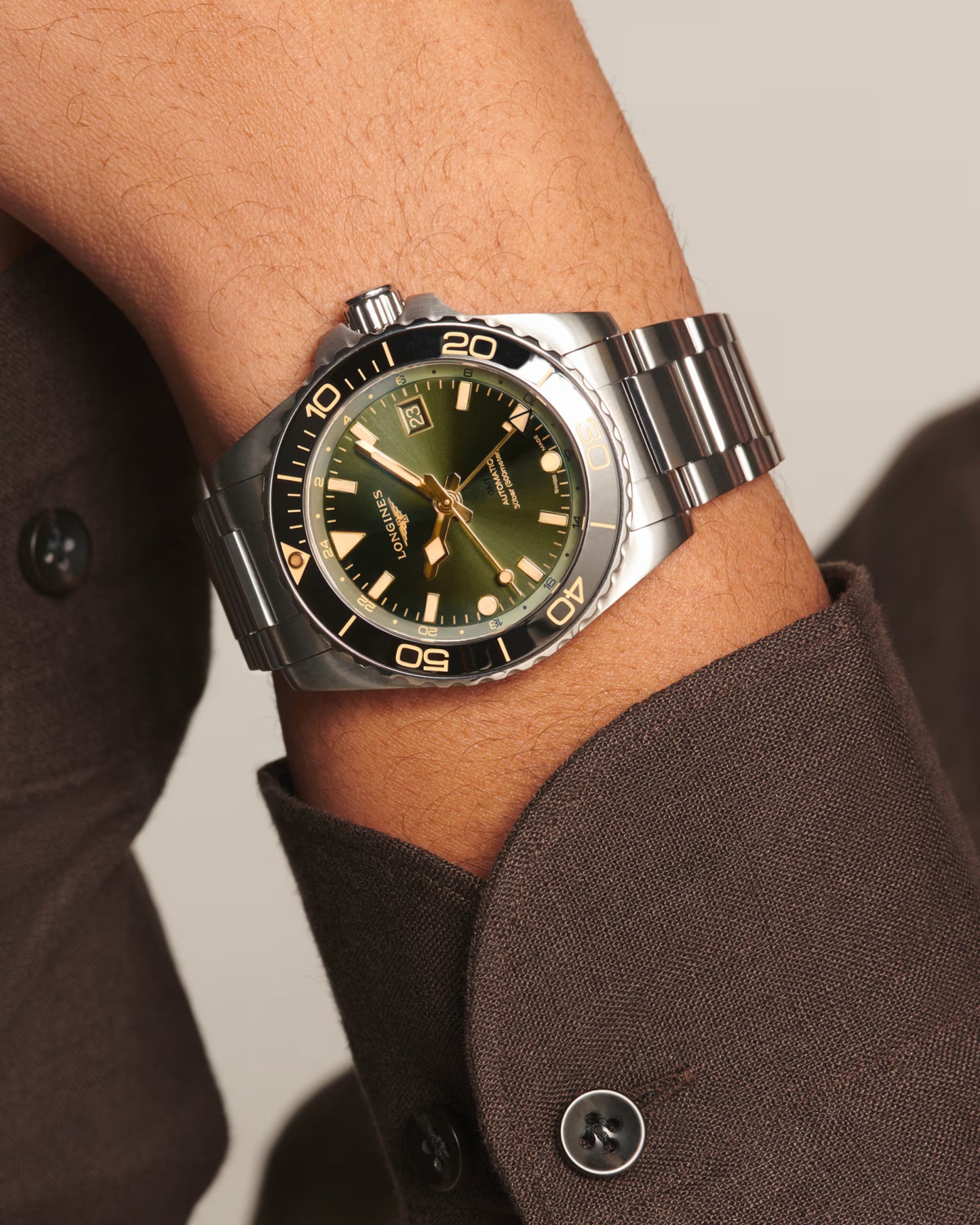 Longines "Hydroconquest" Diver's Watch with Sunray Green Dial, 41mm - Carter's Collective Fine Jewelry