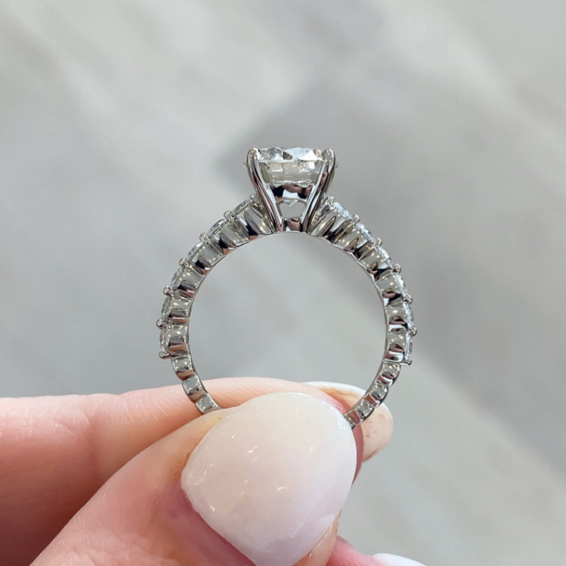 Aster Shared Prong Round Lab Grown Diamond Engagement Ring - Carter's Collective Fine Jewelry