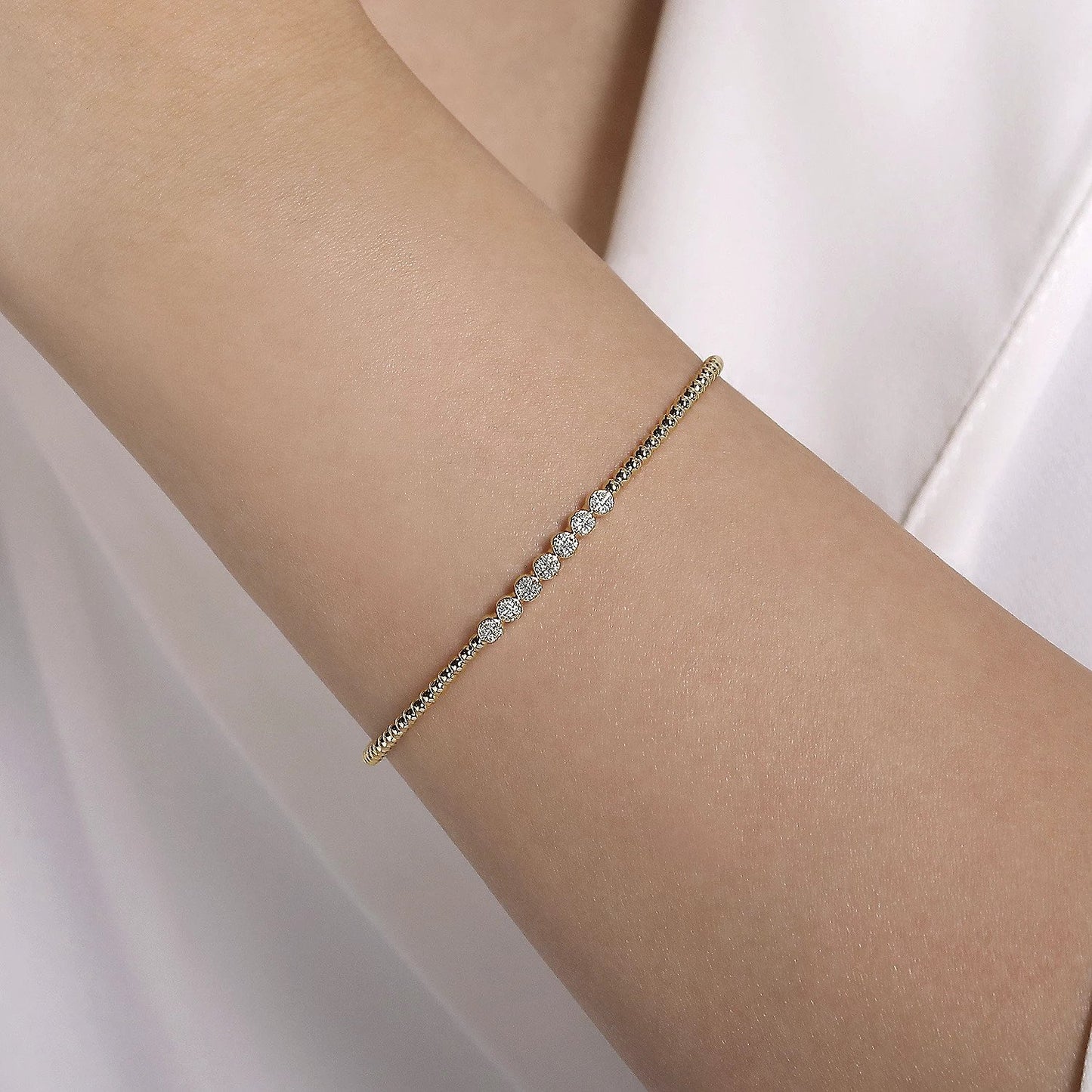 Mosaic Diamond Station Bujukan Bangle Bracelet