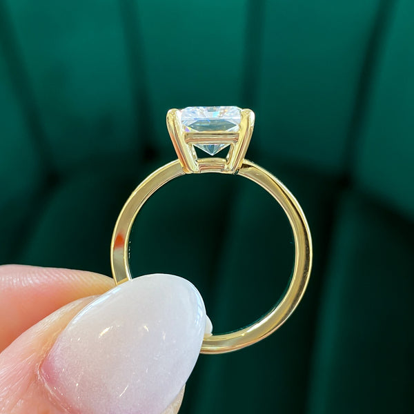 2.5mm Flat Band Solitaire Radiant/Emerald Engagement Ring Setting (Does Not Include Center Stone)